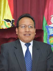 Dr. Freddy Cayo Arozamen
